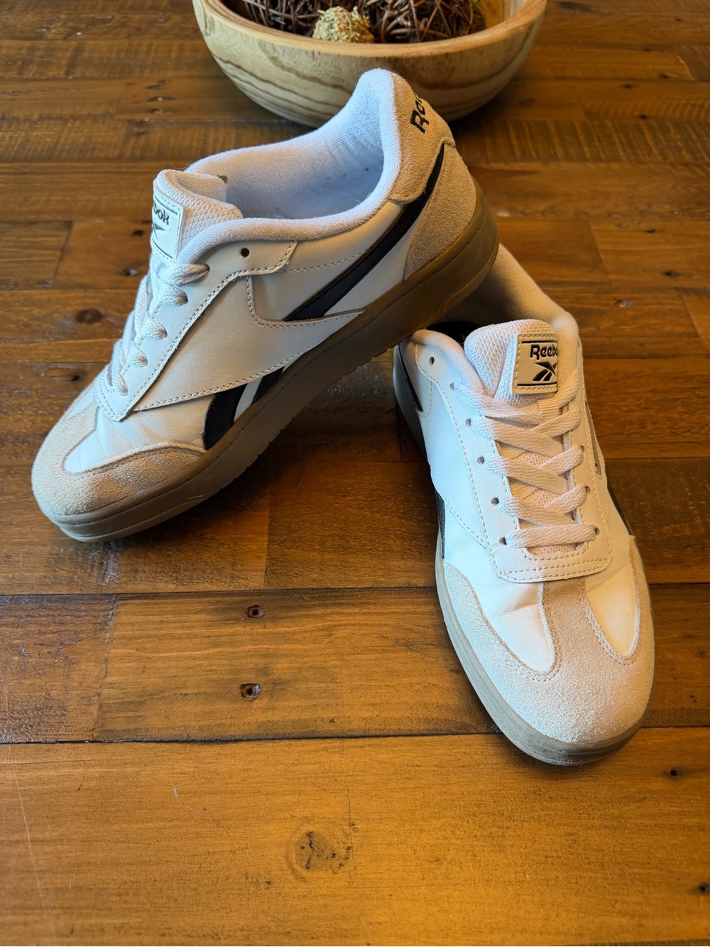 Women's Size 8 Reebok Sneakers in White, Beige, and Black